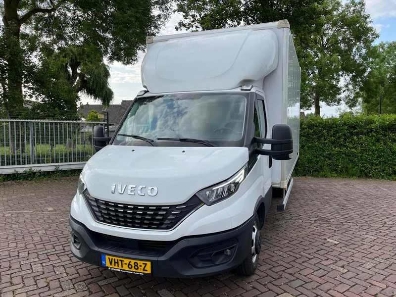 Iveco Daily 35C16 Achterdeuren (15 diverse modellen op voorraad) - Furgons ar slēgtā virsbūve, Kravas-pasažieru furgons: foto 2 Iveco Daily 35C16 Achterdeuren (15 diverse modellen op voorraad) - Furgons ar slēgtā virsbūve, Kravas-pasažieru furgons: foto 2