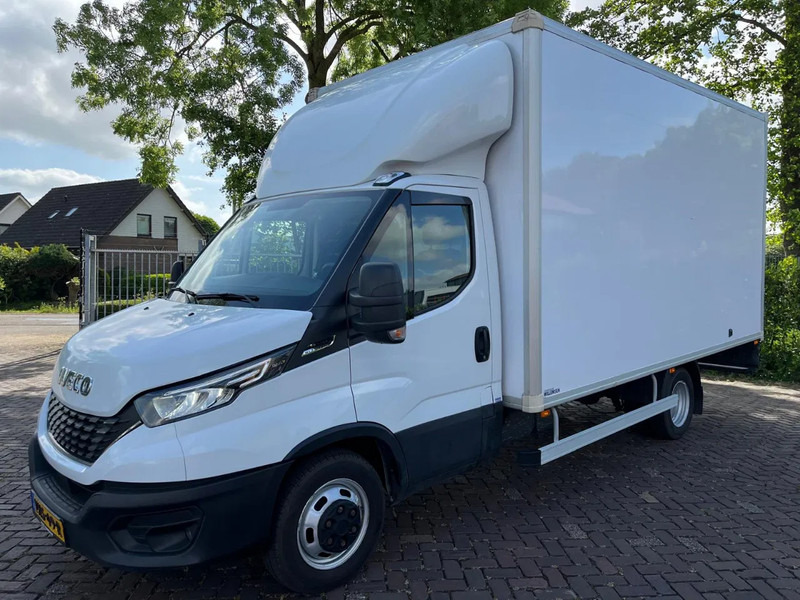 Iveco Daily 35C16 Achterdeuren (15 diverse modellen op voorraad) - Furgons ar slēgtā virsbūve, Kravas-pasažieru furgons: foto 1 Iveco Daily 35C16 Achterdeuren (15 diverse modellen op voorraad) - Furgons ar slēgtā virsbūve, Kravas-pasažieru furgons: foto 1