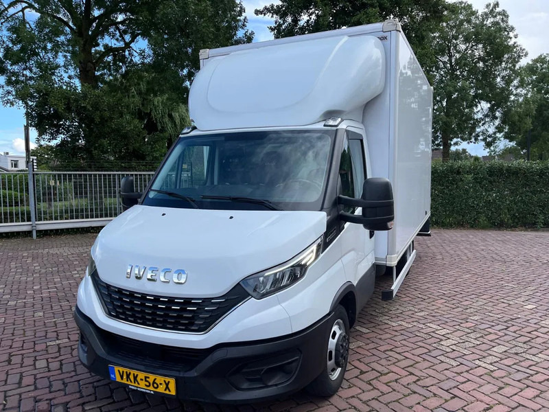 Iveco Daily 35C16 Achterdeuren (15 diverse modellen op voorraad) - Furgons ar slēgtā virsbūve, Kravas-pasažieru furgons: foto 2 Iveco Daily 35C16 Achterdeuren (15 diverse modellen op voorraad) - Furgons ar slēgtā virsbūve, Kravas-pasažieru furgons: foto 2