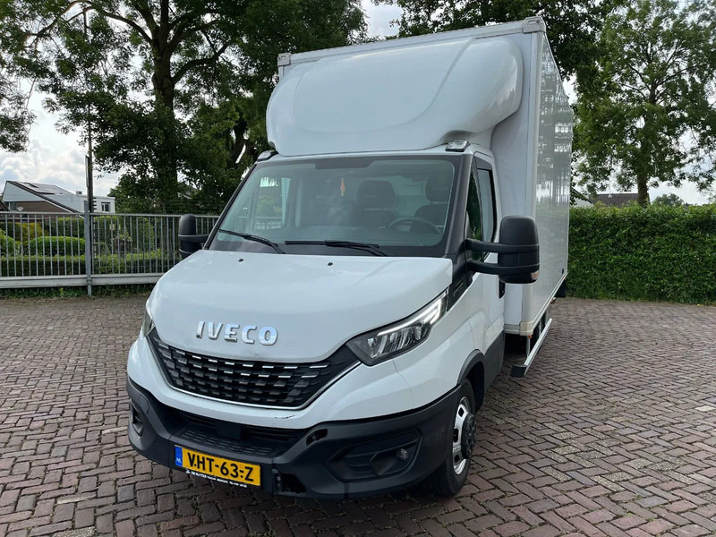 Iveco Daily 35C16 Achterdeuren (15 diverse modellen op voorraad) - Furgons ar slēgtā virsbūve, Kravas-pasažieru furgons: foto 2 Iveco Daily 35C16 Achterdeuren (15 diverse modellen op voorraad) - Furgons ar slēgtā virsbūve, Kravas-pasažieru furgons: foto 2