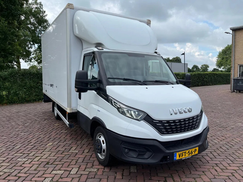 Iveco Daily 35C16 Achterdeuren (15 diverse modellen op voorraad) - Furgons ar slēgtā virsbūve, Kravas-pasažieru furgons: foto 4 Iveco Daily 35C16 Achterdeuren (15 diverse modellen op voorraad) - Furgons ar slēgtā virsbūve, Kravas-pasažieru furgons: foto 4
