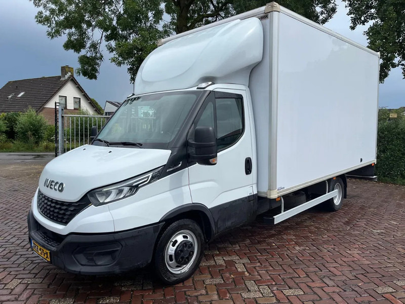 Iveco Daily 35C16 Achterdeuren (15 diverse modellen op voorraad) - Furgons ar slēgtā virsbūve, Kravas-pasažieru furgons: foto 1 Iveco Daily 35C16 Achterdeuren (15 diverse modellen op voorraad) - Furgons ar slēgtā virsbūve, Kravas-pasažieru furgons: foto 1