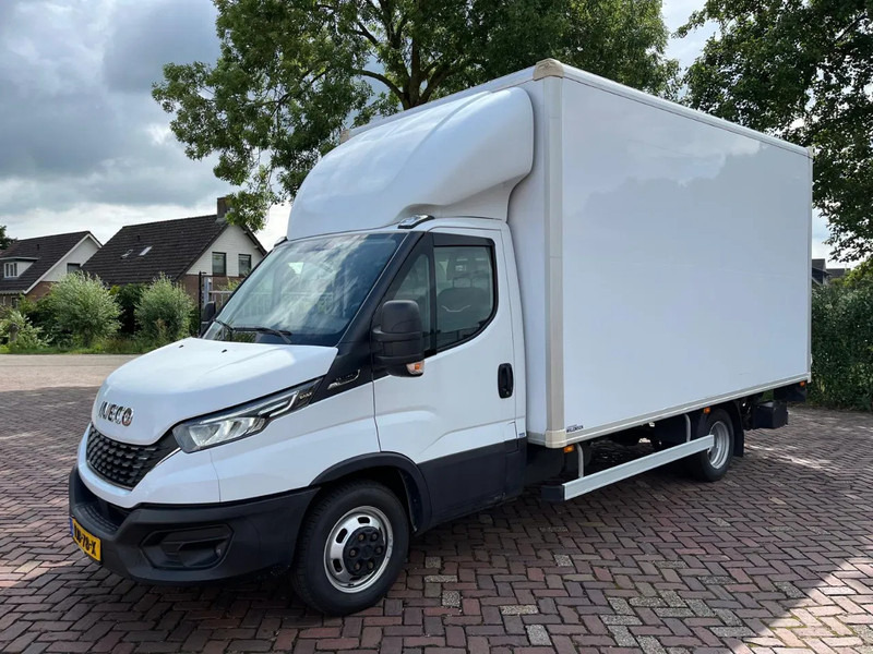 Iveco Daily 35C16 Laadklep (15 diverse modellen op voorraad) - Furgons ar slēgtā virsbūve, Kravas-pasažieru furgons: foto 1 Iveco Daily 35C16 Laadklep (15 diverse modellen op voorraad) - Furgons ar slēgtā virsbūve, Kravas-pasažieru furgons: foto 1