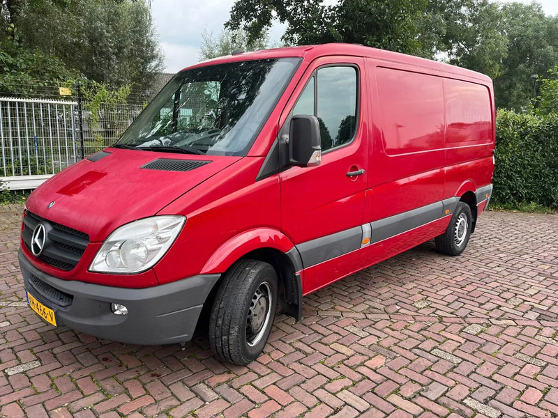 Mercedes-Benz Sprinter 313 CDI L2H1 - Kravas mikroautobuss: foto 3 Mercedes-Benz Sprinter 313 CDI L2H1 - Kravas mikroautobuss: foto 3