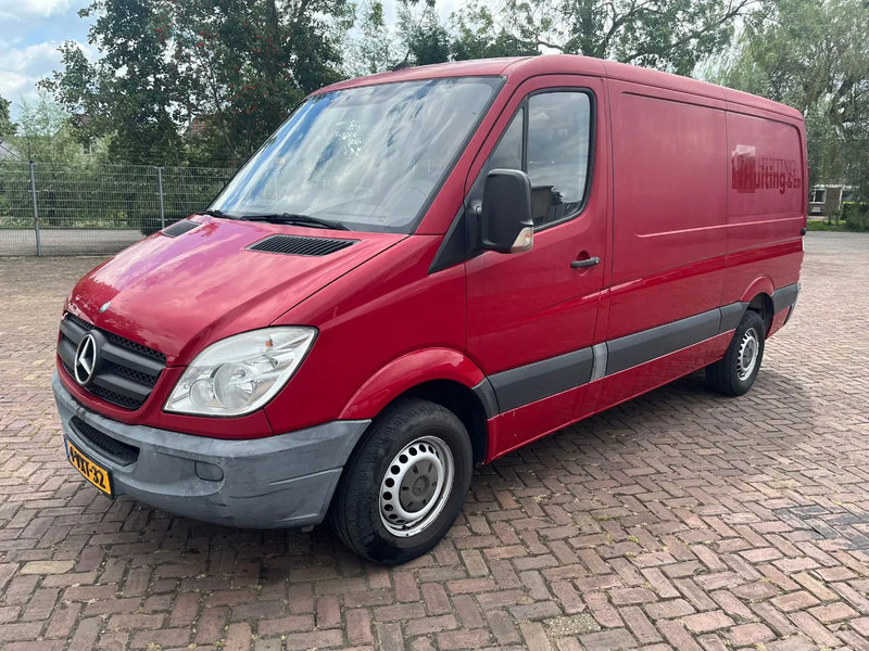 Mercedes-Benz Sprinter 313 L2H1 - Kravas mikroautobuss: foto 3 Mercedes-Benz Sprinter 313 L2H1 - Kravas mikroautobuss: foto 3