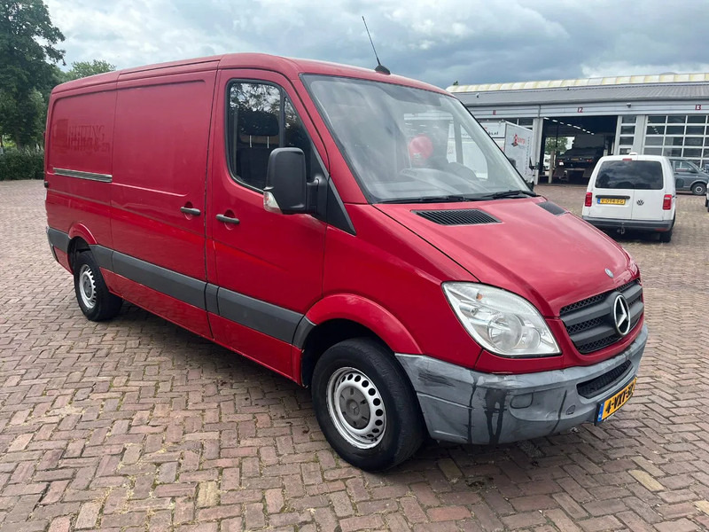 Mercedes-Benz Sprinter 313 L2H1 - Kravas mikroautobuss: foto 1 Mercedes-Benz Sprinter 313 L2H1 - Kravas mikroautobuss: foto 1