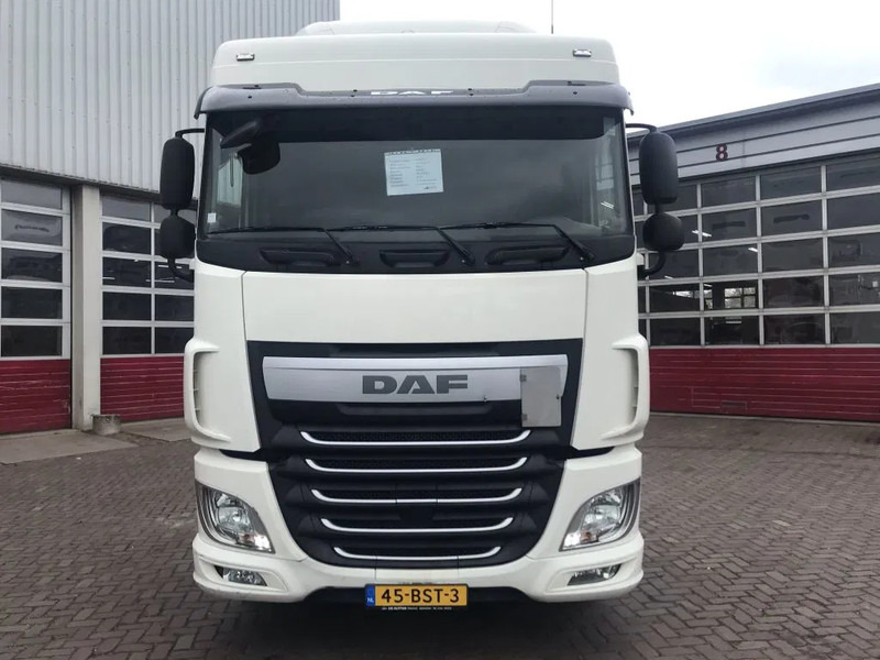 DAF XF 460 FT EURO 6 - Vilcējs: foto 2 DAF XF 460 FT EURO 6 - Vilcējs: foto 2