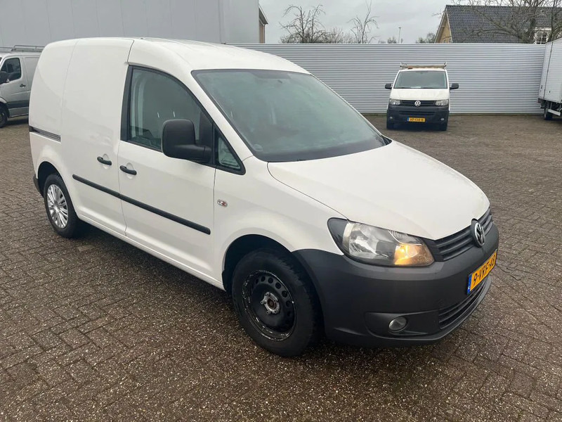 Volkswagen Caddy 1.6 75 PK - Mazs furgons: foto 2 Volkswagen Caddy 1.6 75 PK - Mazs furgons: foto 2