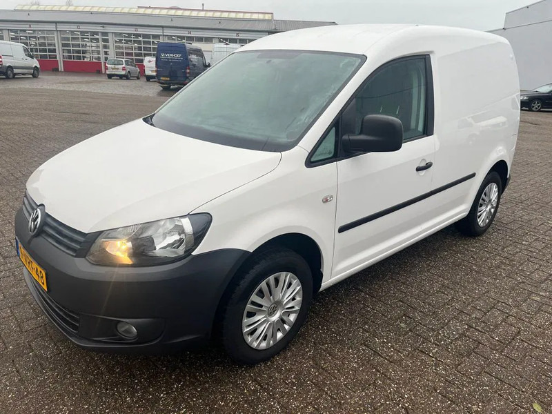 Volkswagen Caddy 1.6 75 PK - Mazs furgons: foto 1 Volkswagen Caddy 1.6 75 PK - Mazs furgons: foto 1