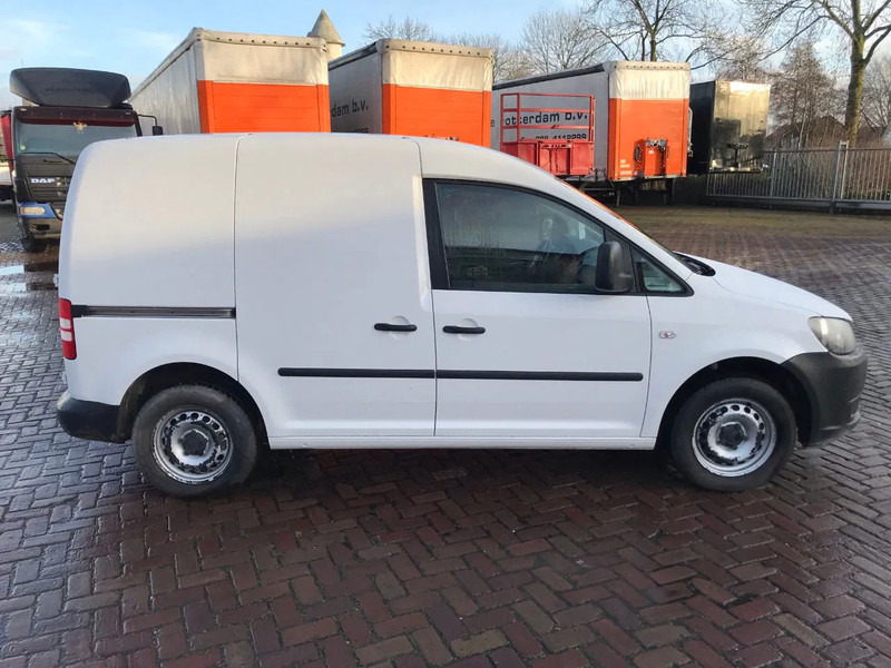Volkswagen Caddy 1.6 - Kravas mikroautobuss: foto 4 Volkswagen Caddy 1.6 - Kravas mikroautobuss: foto 4