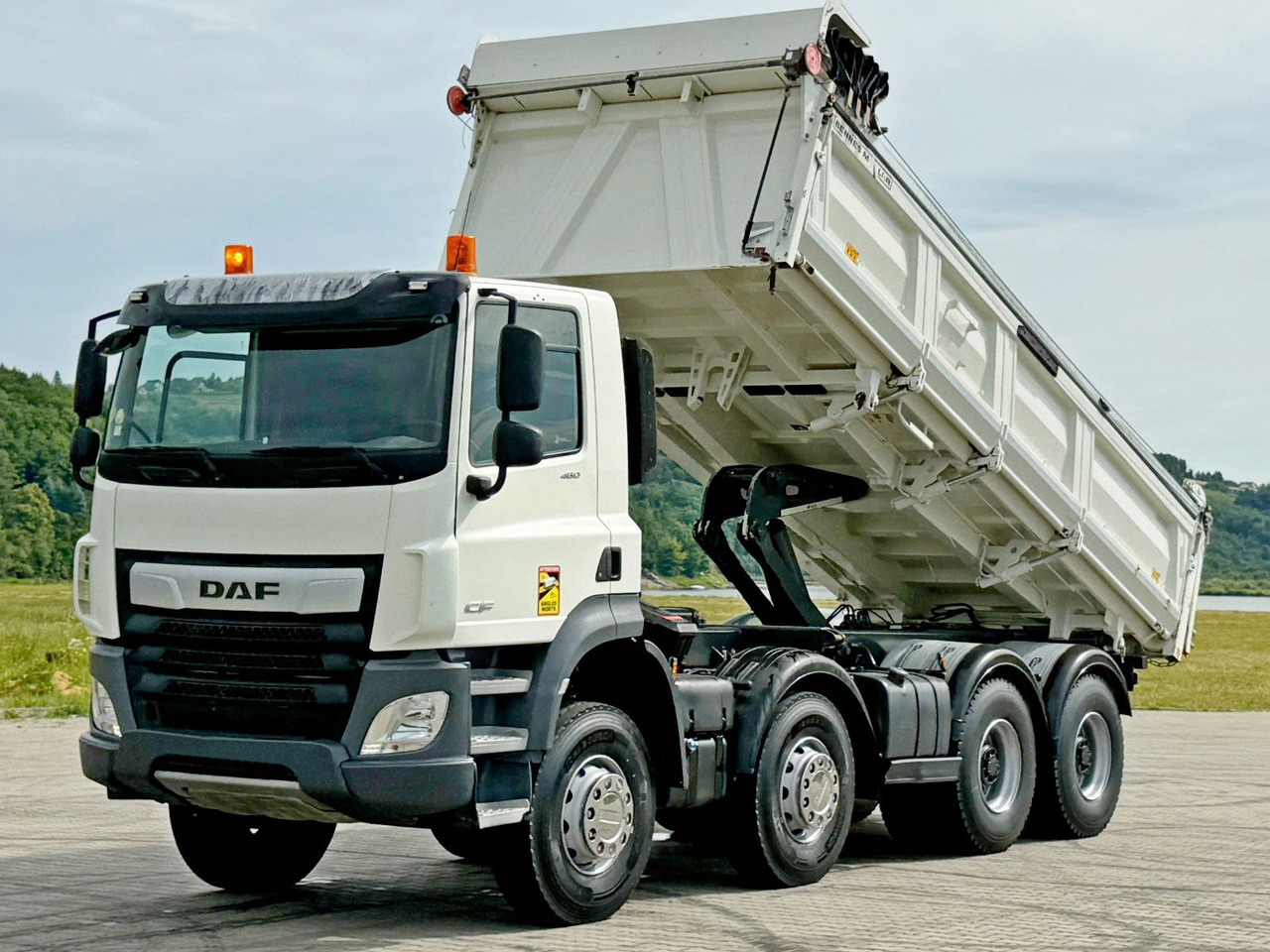 DAF CF 480 * Kipper 6,00 m + BORDMATIC/ 8x4 * TOP - Kravas automašīna pašizgāzējs, Kravas auto ar manipulatoru: foto 5 DAF CF 480 * Kipper 6,00 m + BORDMATIC/ 8x4 * TOP - Kravas automašīna pašizgāzējs, Kravas auto ar manipulatoru: foto 5