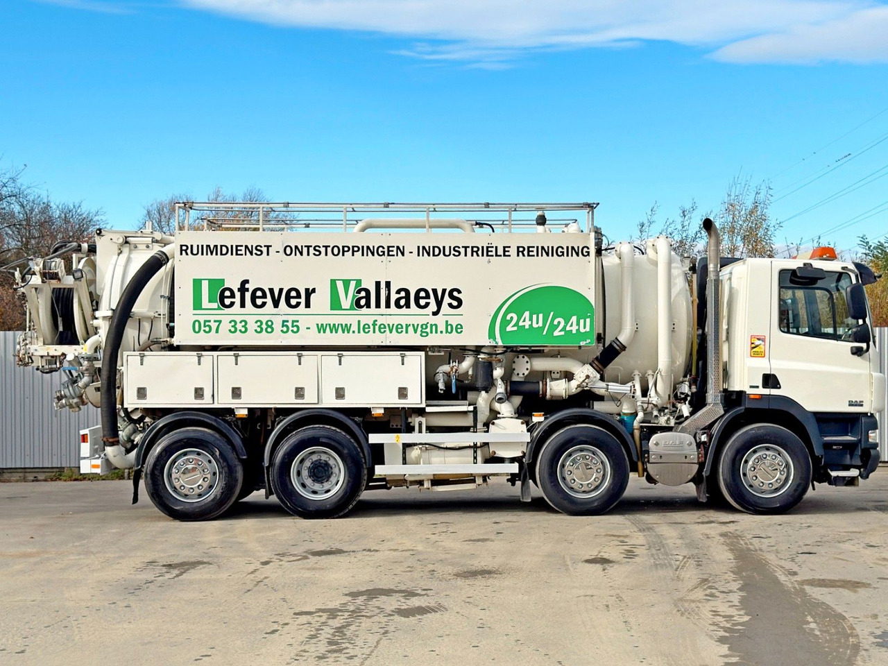 DAF CF 85.410 * Saug und Spülwagen +FUNK - Asenizācijas mašīna: foto 3 DAF CF 85.410 * Saug und Spülwagen +FUNK - Asenizācijas mašīna: foto 3