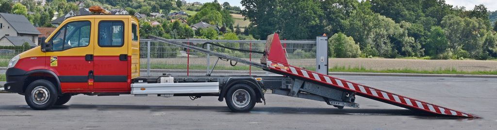 Iveco DAILY 70C17 Abschleppwagen 4,90m * TOPZUSTAND! - Auto evakuators: foto 5 Iveco DAILY 70C17 Abschleppwagen 4,90m * TOPZUSTAND! - Auto evakuators: foto 5