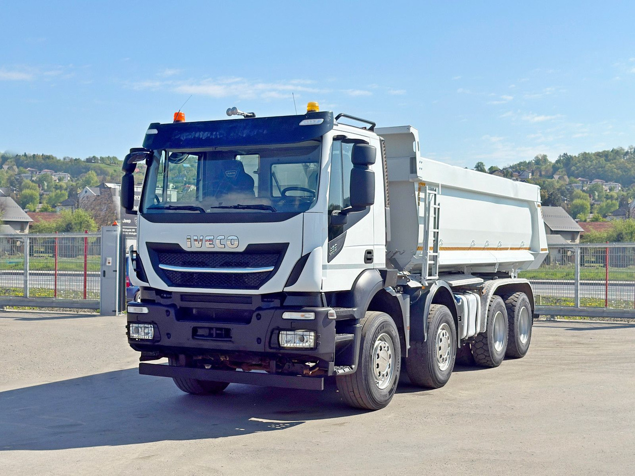 Iveco STRALIS X - WAY 460 * KIPPER * 8x4 * TOPZUSTAND - Kravas automašīna pašizgāzējs: foto 2 Iveco STRALIS X - WAY 460 * KIPPER * 8x4 * TOPZUSTAND - Kravas automašīna pašizgāzējs: foto 2