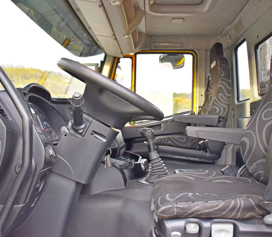 Kravas automašīna pašizgāzējs, Kravas auto ar manipulatoru Iveco TRAKKER 360 * Kipper 4,90m* KRAN/FUNK*6x4: foto 10