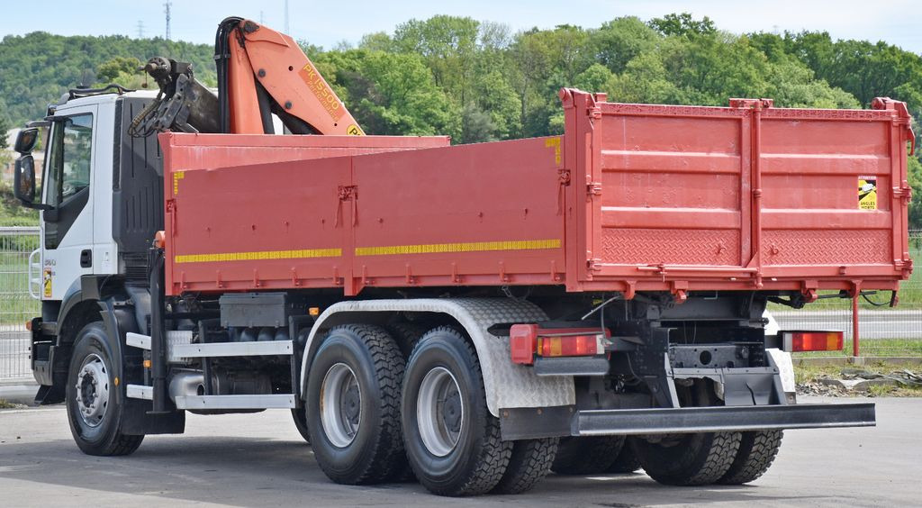 Iveco TRAKKER 360 * Kipper 5,60m* KRAN /FUNK * 6x4  līzingu Iveco TRAKKER 360 * Kipper 5,60m* KRAN /FUNK * 6x4: foto 7