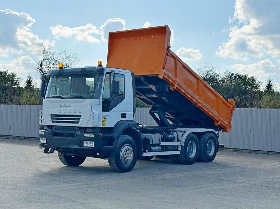 Iveco TRAKKER 380 * Kipper 5,25 m + BORDMATIC / 6x4 - Kravas automašīna pašizgāzējs, Kravas auto ar manipulatoru: foto 2 Iveco TRAKKER 380 * Kipper 5,25 m + BORDMATIC / 6x4 - Kravas automašīna pašizgāzējs, Kravas auto ar manipulatoru: foto 2