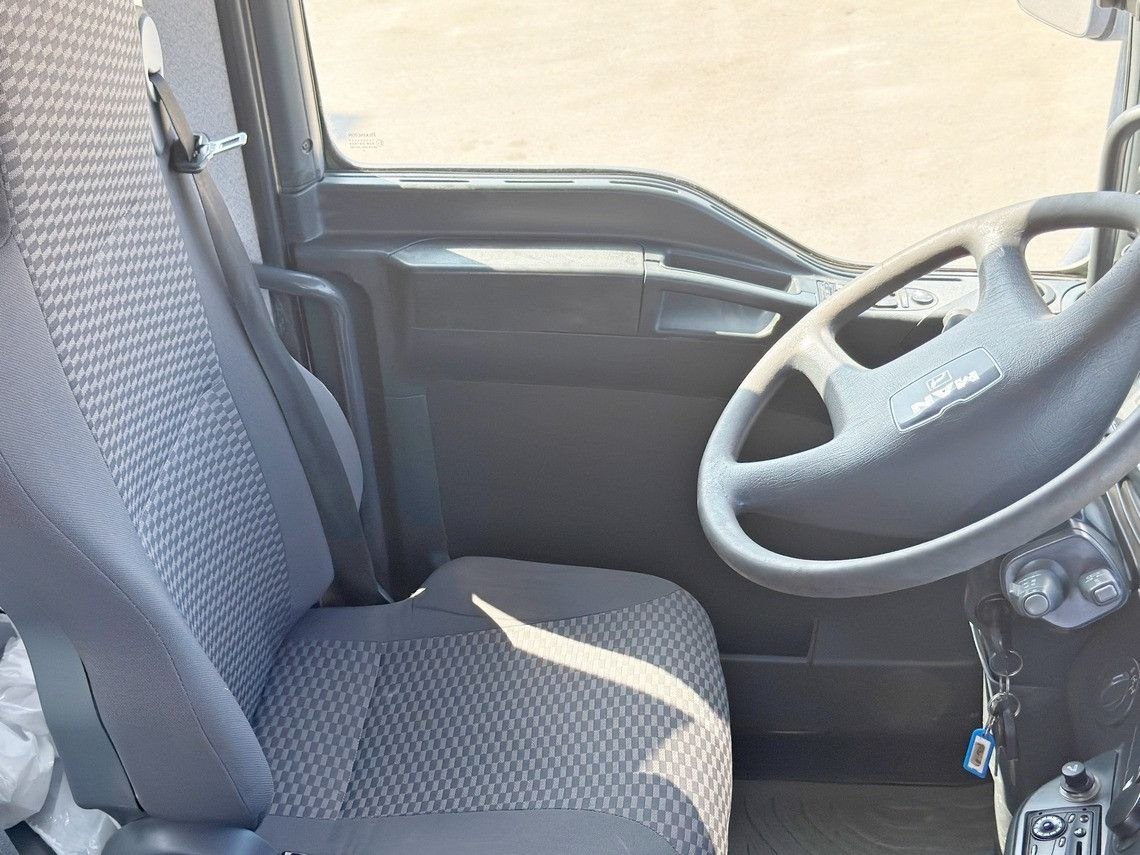 Kravas automašīna pašizgāzējs, Kravas auto ar manipulatoru MAN TGA 33.350 * BORDMATIC  *6x4 * TOPZUSTAND: foto 12