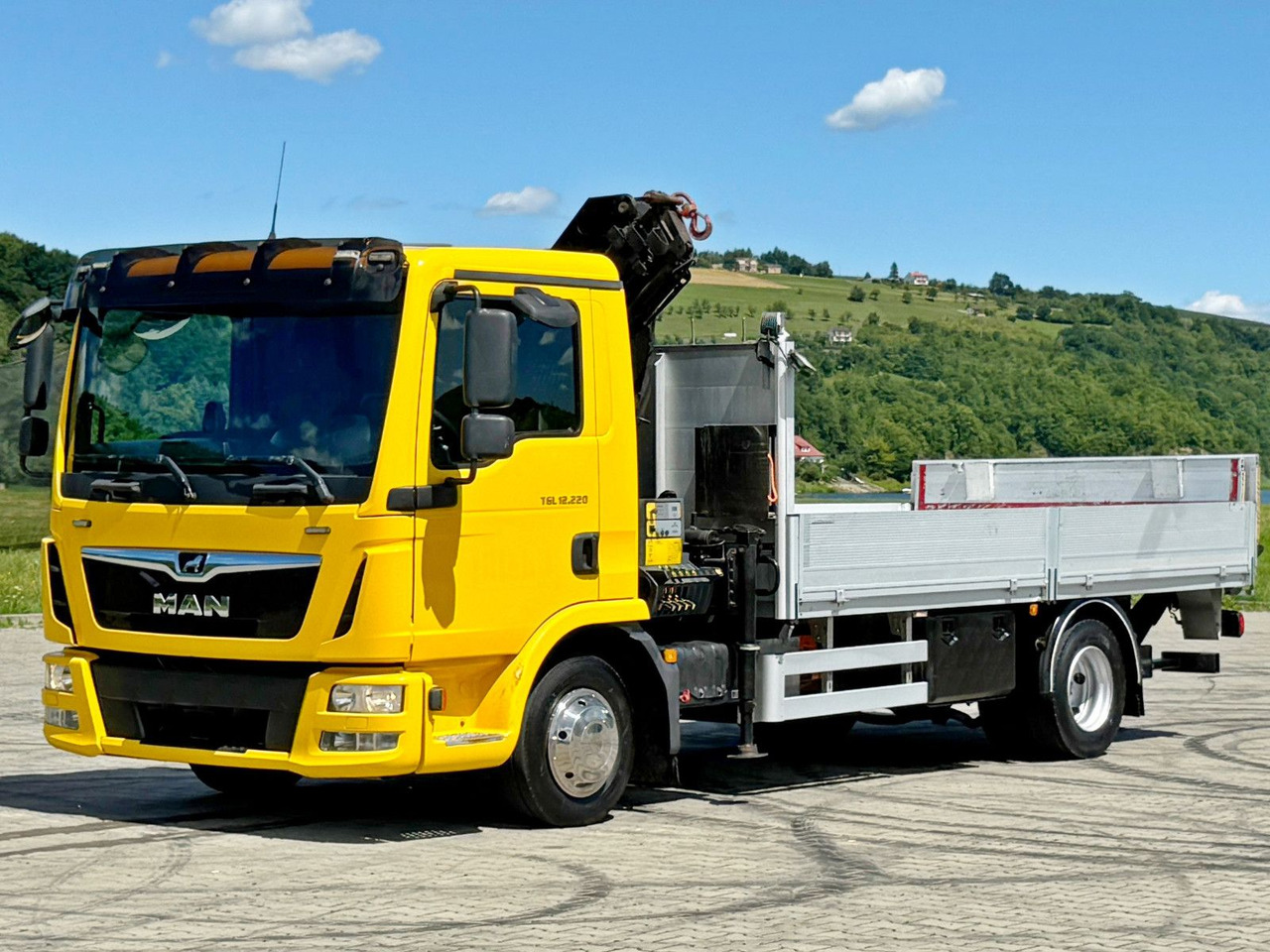 MAN TGL 12.220* PK 7.501 SLD C + FUNK + LIFT*TO - Kravas auto ar manipulatoru: foto 4 MAN TGL 12.220* PK 7.501 SLD C + FUNK + LIFT*TO - Kravas auto ar manipulatoru: foto 4