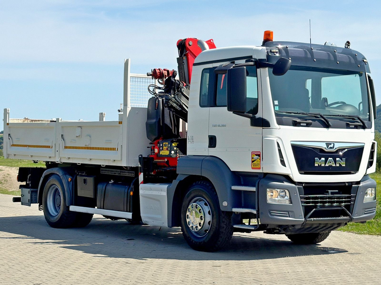 MAN TGS 18.360 * FASSI F135A.0.23 + FUNK * TOP - Kravas auto ar manipulatoru: foto 3 MAN TGS 18.360 * FASSI F135A.0.23 + FUNK * TOP - Kravas auto ar manipulatoru: foto 3
