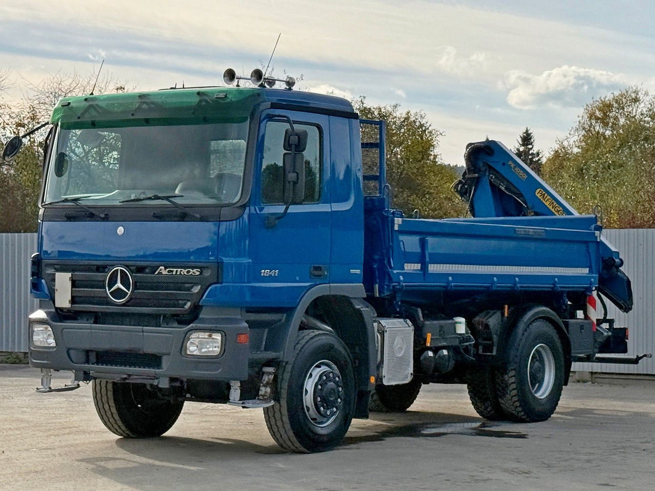 Mercedes-Benz ACTROS 1841 * PK 10501 + FUNK * TOP * 4x4 - Kravas auto ar manipulatoru: foto 3 Mercedes-Benz ACTROS 1841 * PK 10501 + FUNK * TOP * 4x4 - Kravas auto ar manipulatoru: foto 3