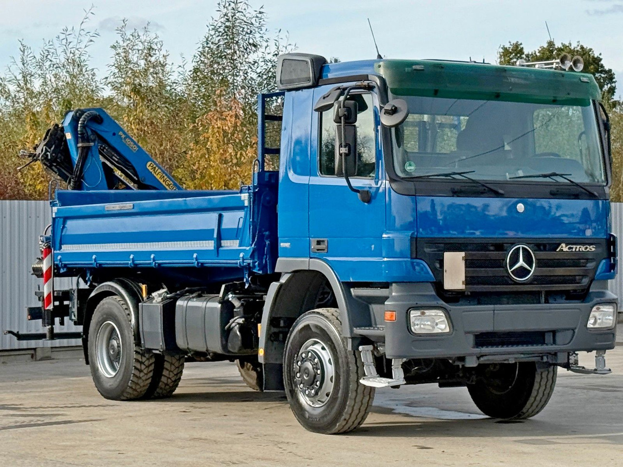 Mercedes-Benz ACTROS 1841 * PK 10501 + FUNK * TOP * 4x4 - Kravas auto ar manipulatoru: foto 4 Mercedes-Benz ACTROS 1841 * PK 10501 + FUNK * TOP * 4x4 - Kravas auto ar manipulatoru: foto 4