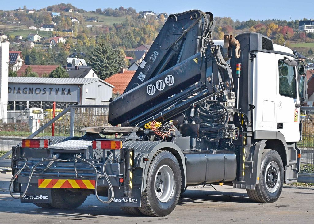 Kravas auto ar manipulatoru, Vilcējs Mercedes-Benz ACTROS 1844 * Sattelzugmaschine *HIAB 330-5/FUNK: foto 6