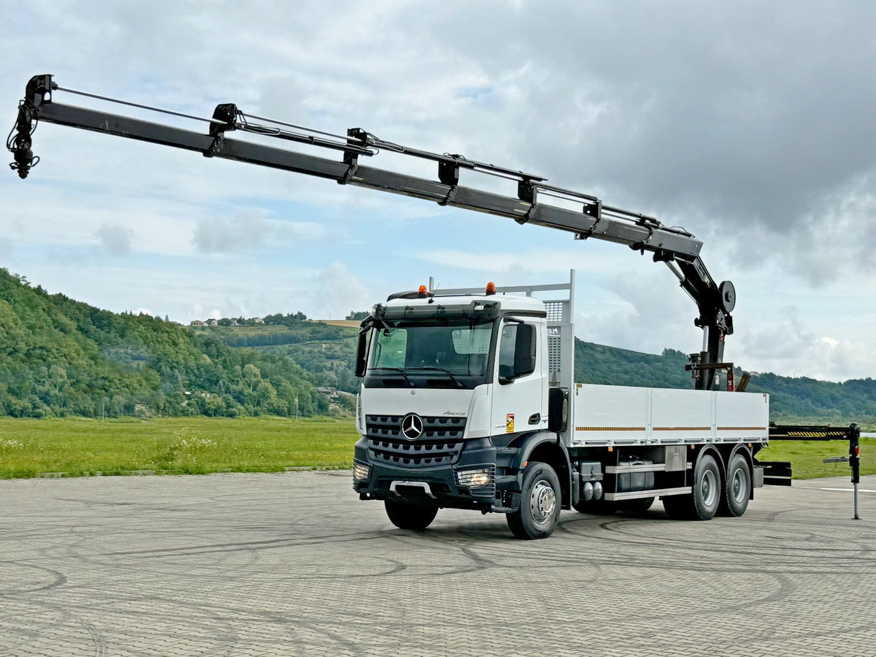 Mercedes-Benz ACTROS 2636 * HIAB 211 E-6 HIDUO/FUNK *6x4 - Kravas auto ar manipulatoru: foto 2 Mercedes-Benz ACTROS 2636 * HIAB 211 E-6 HIDUO/FUNK *6x4 - Kravas auto ar manipulatoru: foto 2