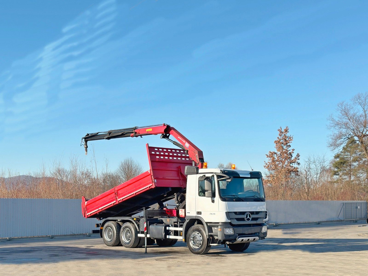 Mercedes-Benz ACTROS 2636* KIPPER 5,25 + BORDMATIC / 6x4 - Kravas auto ar manipulatoru: foto 2 Mercedes-Benz ACTROS 2636* KIPPER 5,25 + BORDMATIC / 6x4 - Kravas auto ar manipulatoru: foto 2