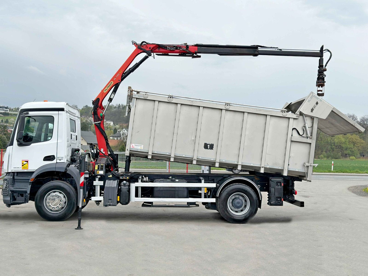 Mercedes-Benz AROCS 1830* KIPPER 5,00m * PK 7.501 SLD A + FUNK - Kravas automašīna pašizgāzējs, Kravas auto ar manipulatoru: foto 5 Mercedes-Benz AROCS 1830* KIPPER 5,00m * PK 7.501 SLD A + FUNK - Kravas automašīna pašizgāzējs, Kravas auto ar manipulatoru: foto 5