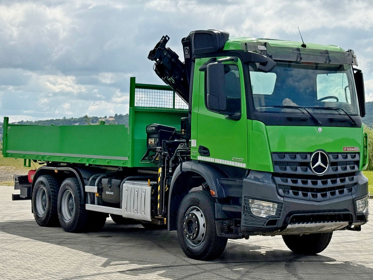 Mercedes-Benz AROCS 2636 * HIAB 122 ES - 3 HIPRO * 6x4 - Kravas auto ar manipulatoru: foto 4 Mercedes-Benz AROCS 2636 * HIAB 122 ES - 3 HIPRO * 6x4 - Kravas auto ar manipulatoru: foto 4