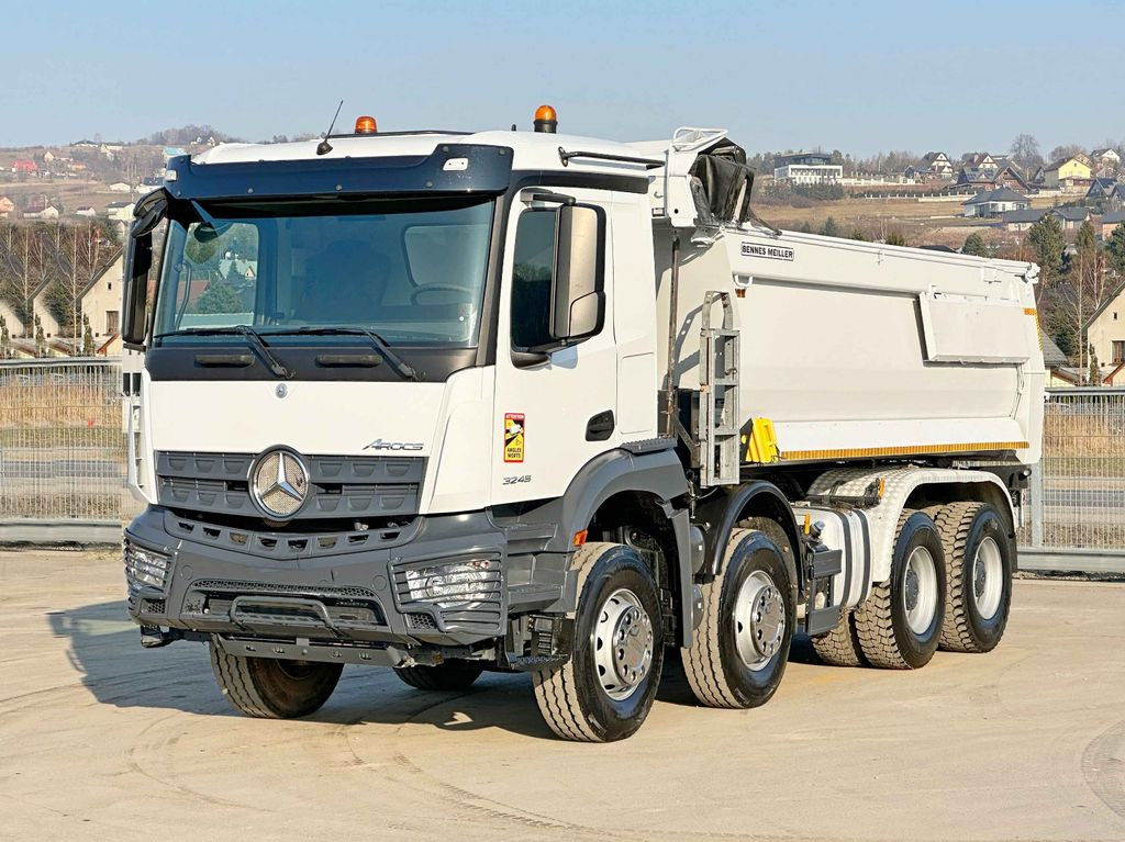 Mercedes-Benz AROCS 3246* KIPPER / 8x4 * TOPZUSTAND - Kravas automašīna pašizgāzējs: foto 2 Mercedes-Benz AROCS 3246* KIPPER / 8x4 * TOPZUSTAND - Kravas automašīna pašizgāzējs: foto 2