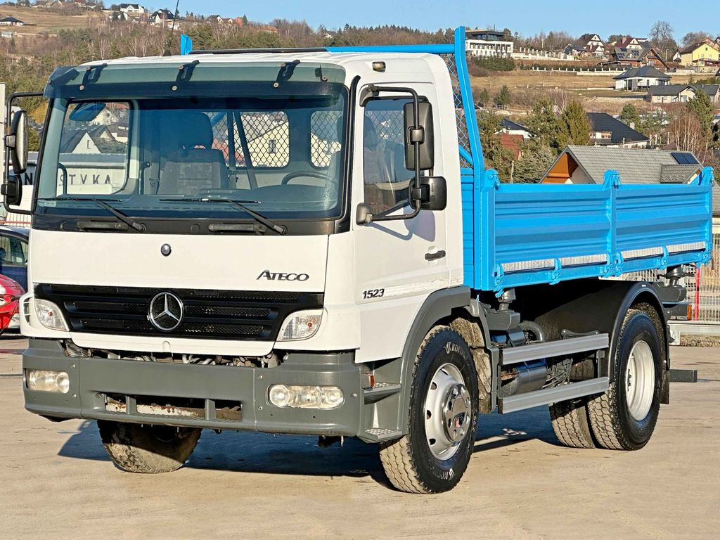 Mercedes-Benz ATEGO 1523 * KIPPER 4,30 m * TOPZUSTAND Mercedes-Benz ATEGO 1523 * KIPPER 4,30 m * TOPZUSTAND - Kravas automašīna pašizgāzējs, Kravas auto ar manipulatoru: foto 4 Mercedes-Benz ATEGO 1523 * KIPPER 4,30 m * TOPZUSTAND Mercedes-Benz ATEGO 1523 * KIPPER 4,30 m * TOPZUSTAND - Kravas automašīna pašizgāzējs, Kravas auto ar manipulatoru: foto 4