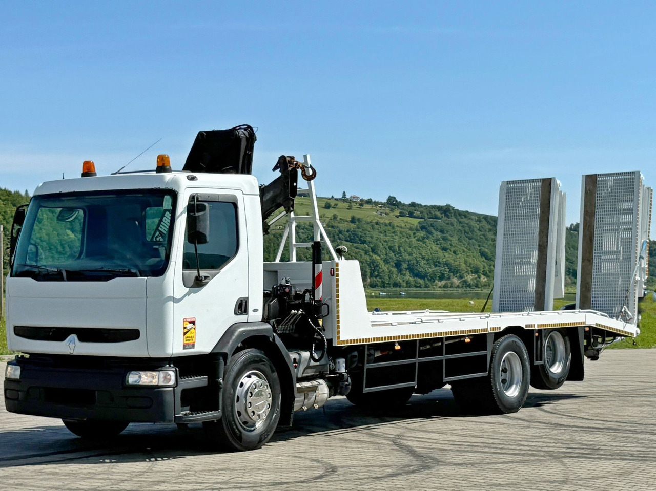 Renault KERAX 320 DCI* ABSCHLEPPWAGEN 7,35m + HIAB 140A - Auto evakuators: foto 5 Renault KERAX 320 DCI* ABSCHLEPPWAGEN 7,35m + HIAB 140A - Auto evakuators: foto 5