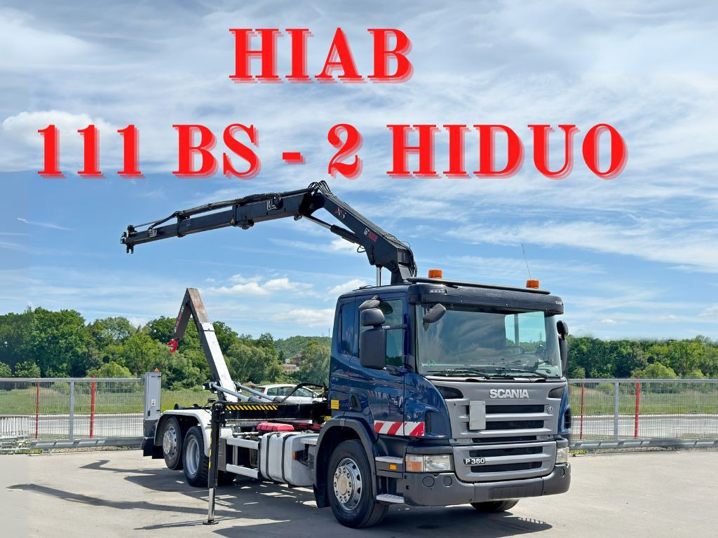 Scania P 360 * ABROLLKIPPER * HIAB 111 BS -2 HIDUO/FUNK - Pacēlājs ar āķi, Kravas auto ar manipulatoru: foto 1 Scania P 360 * ABROLLKIPPER * HIAB 111 BS -2 HIDUO/FUNK - Pacēlājs ar āķi, Kravas auto ar manipulatoru: foto 1