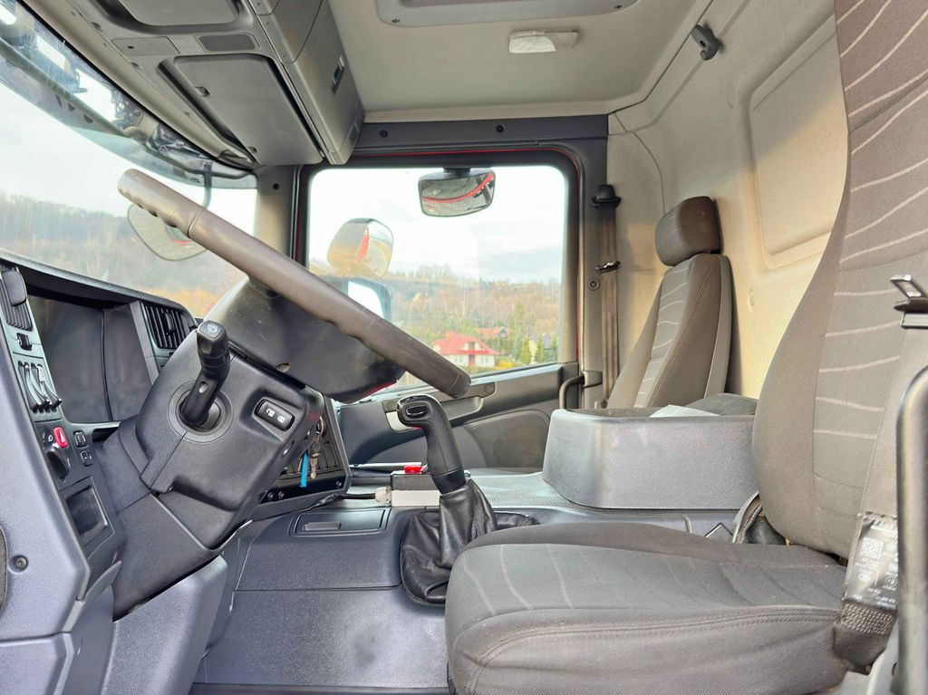 Kravas automašīna pašizgāzējs, Kravas auto ar manipulatoru Scania P 400 Kipper 6,80 m * PK 33002-EH D + FUNK * 8x4: foto 9