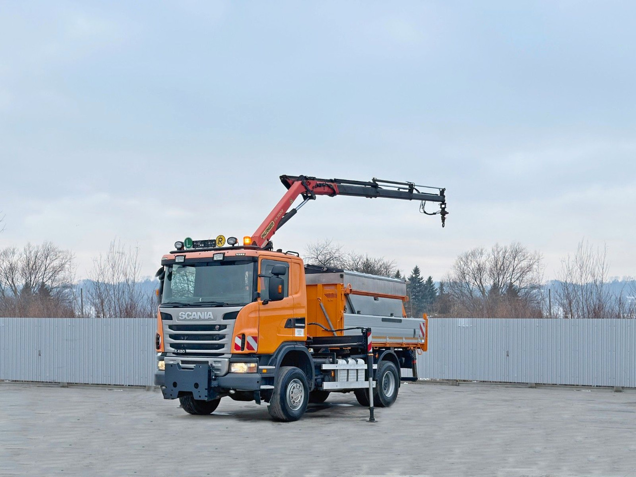 Scania R 420 KIPPER 4,15 m * PK 11002/FUNK * sandblaste - Kravas auto ar manipulatoru: foto 3 Scania R 420 KIPPER 4,15 m * PK 11002/FUNK * sandblaste - Kravas auto ar manipulatoru: foto 3