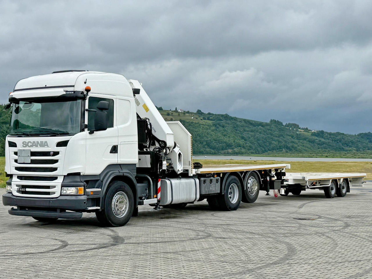 Scania R440 * HIAB 422 E-6 HIPRO + FUNK + Anhänger! 6x4 - Kravas auto ar manipulatoru: foto 4 Scania R440 * HIAB 422 E-6 HIPRO + FUNK + Anhänger! 6x4 - Kravas auto ar manipulatoru: foto 4