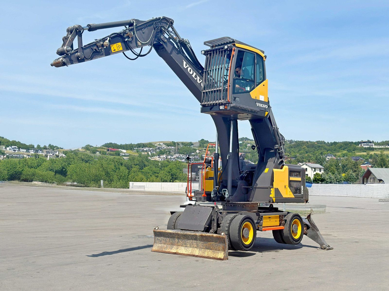 Volvo EW 160 E* Umschlagbagger * TOPZUSTAND - Riteņu ekskavators: foto 1 Volvo EW 160 E* Umschlagbagger * TOPZUSTAND - Riteņu ekskavators: foto 1