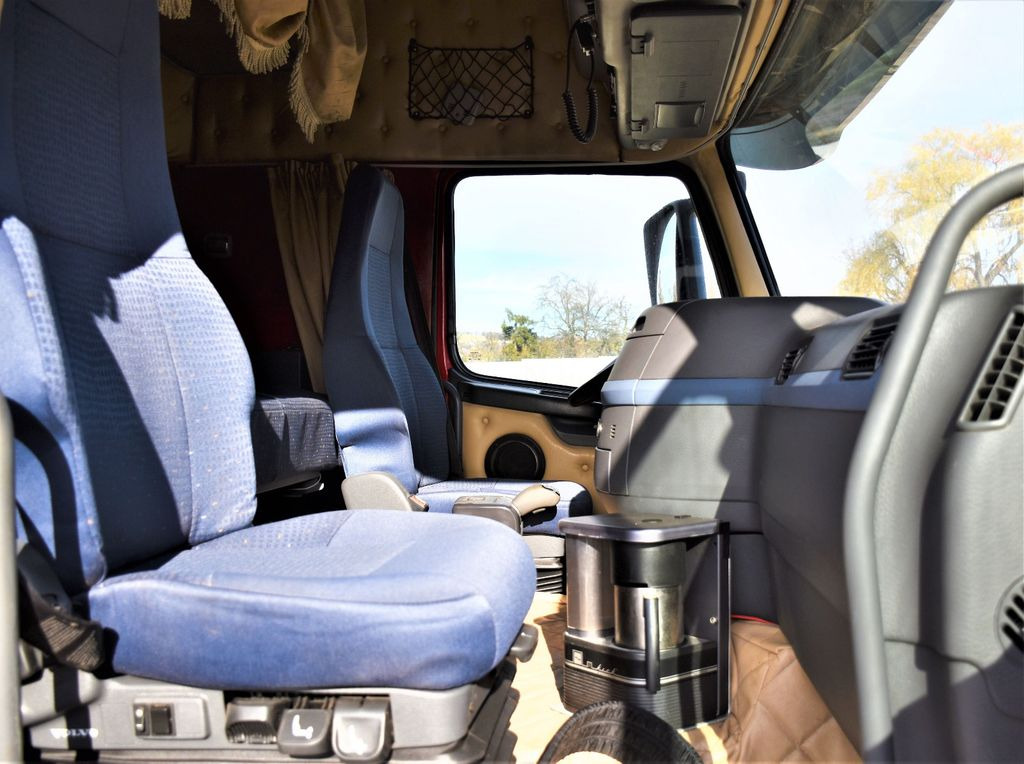 Kravas auto ar manipulatoru, Kravas automašīna pašizgāzējs Volvo FH 480 Kipper 6,20m + HMF 1823 K3 + FUNK: foto 11 Kravas auto ar manipulatoru, Kravas automašīna pašizgāzējs Volvo FH 480 Kipper 6,20m + HMF 1823 K3 + FUNK: foto 11