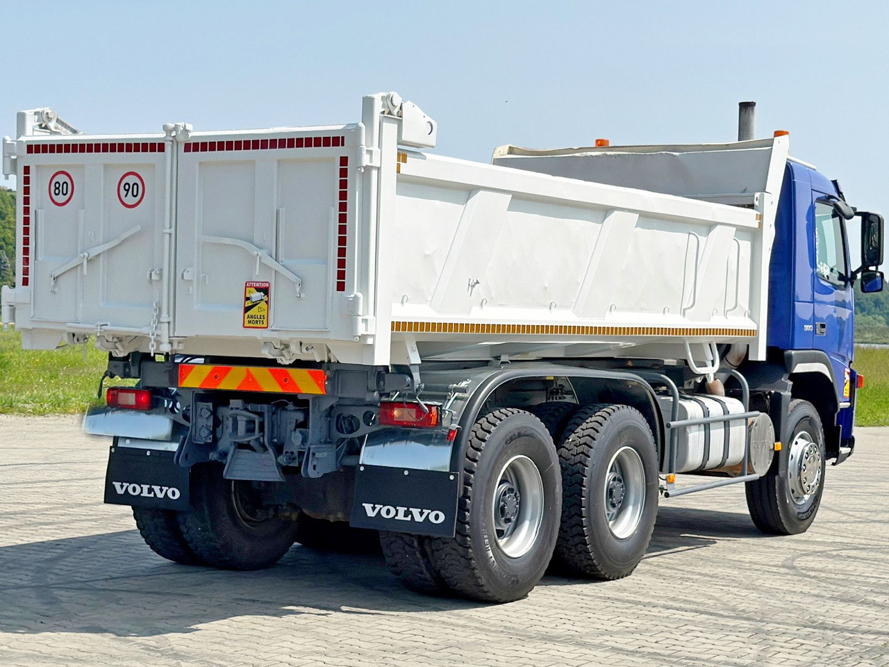 Kravas automašīna pašizgāzējs, Kravas auto ar manipulatoru Volvo FM 380 Kipper 5,20 m + BORDMATIC / 6x4: foto 6