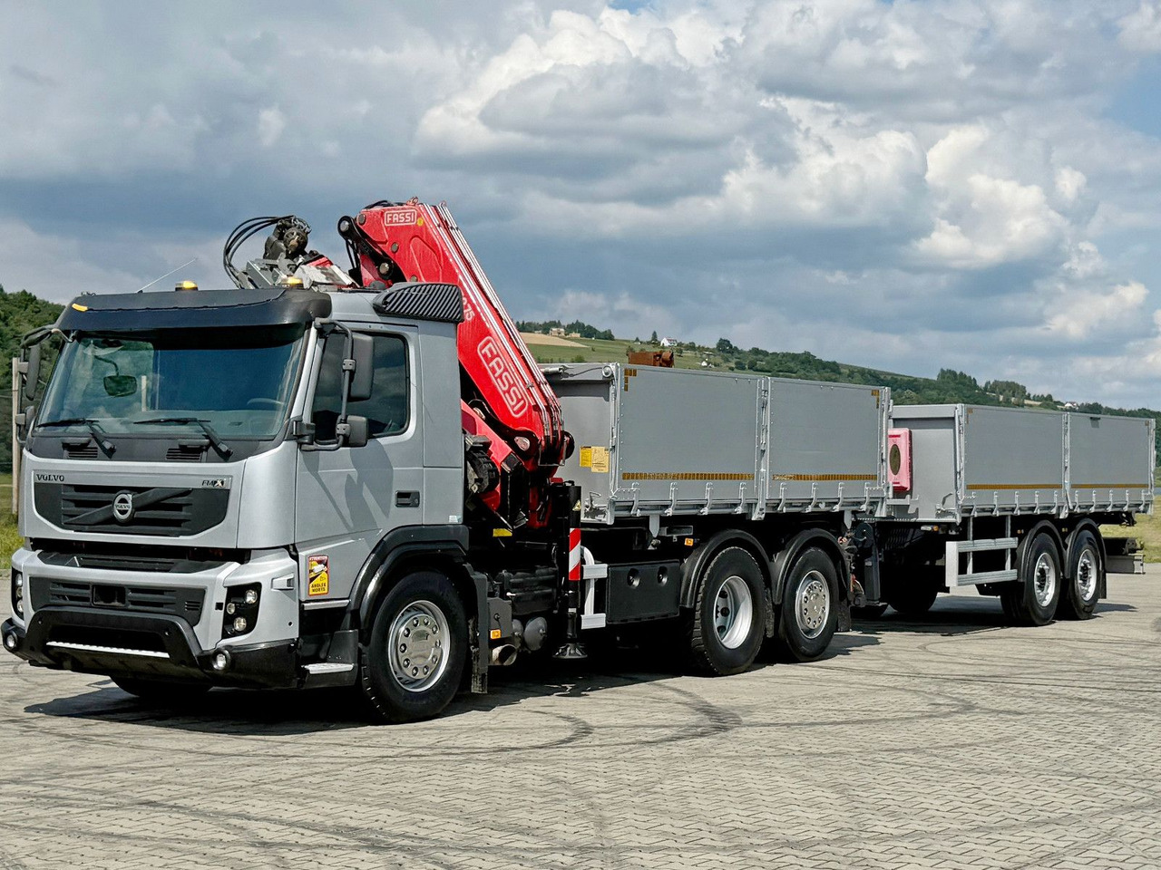 Volvo FMX 420* FASSI F275.2.25 + FUNK + Anhänger / TOP - Kravas automašīna pašizgāzējs, Kravas auto ar manipulatoru: foto 5 Volvo FMX 420* FASSI F275.2.25 + FUNK + Anhänger / TOP - Kravas automašīna pašizgāzējs, Kravas auto ar manipulatoru: foto 5