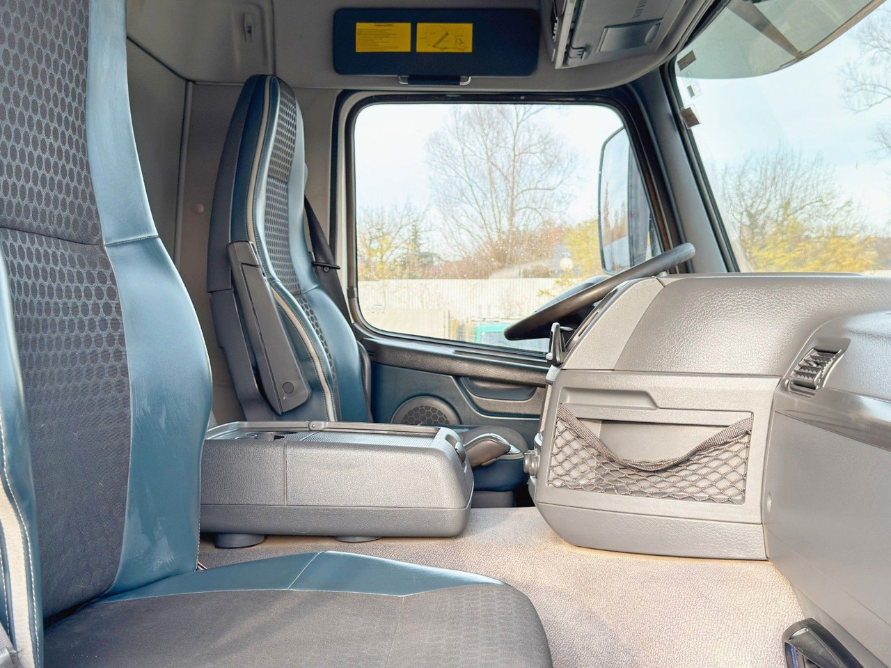 Volvo FMX 460 Kipper 6,40m + PALFINGER PK 18002 EH D līzingu Volvo FMX 460 Kipper 6,40m + PALFINGER PK 18002 EH D: foto 11