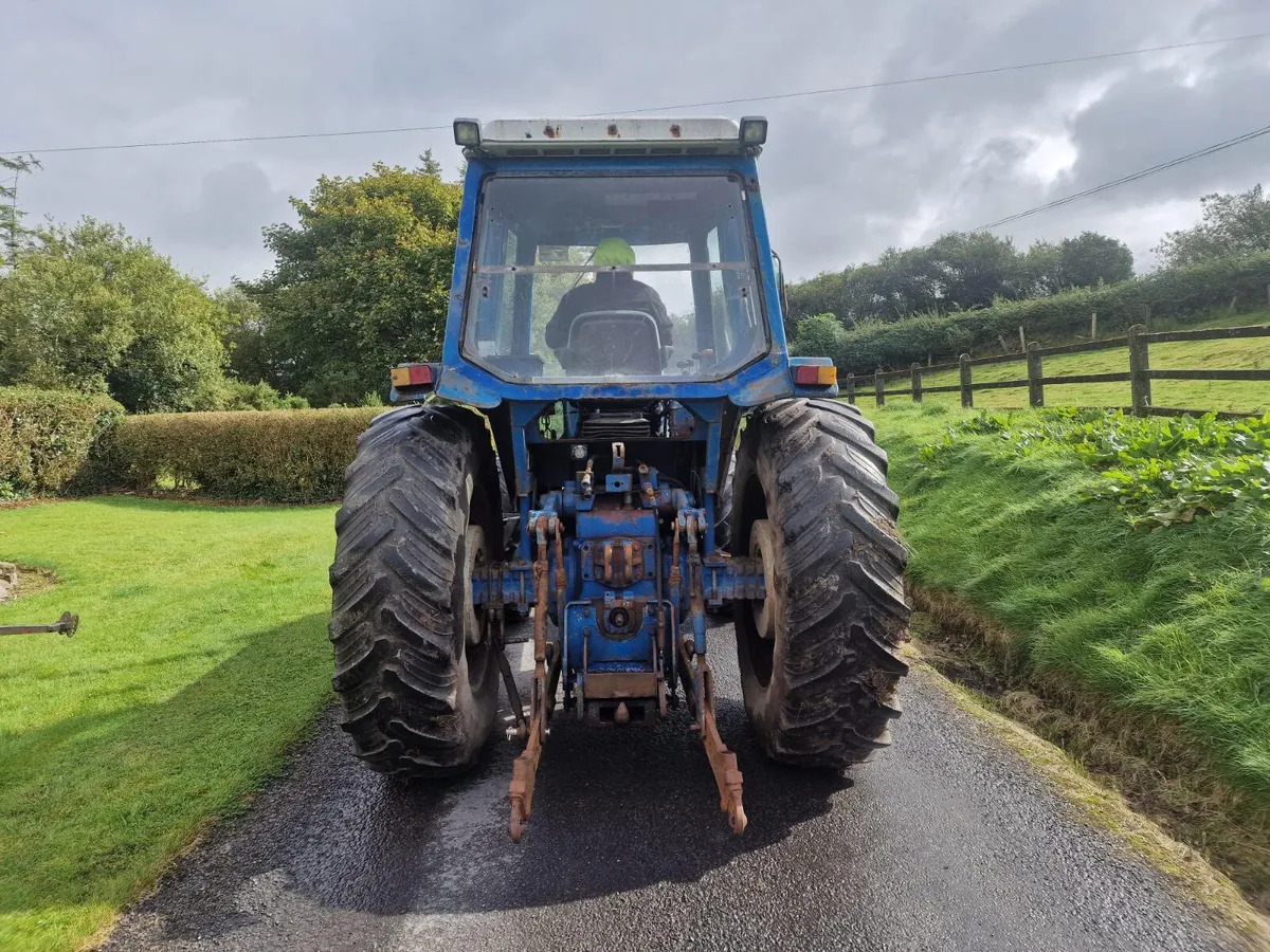Ford TW15 - Traktors: foto 4 Ford TW15 - Traktors: foto 4