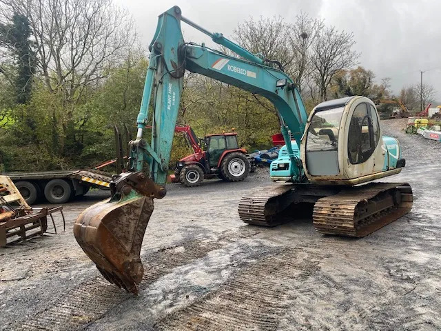 Kobelco SK100 - Kāpurķēžu ekskavators: foto 5 Kobelco SK100 - Kāpurķēžu ekskavators: foto 5