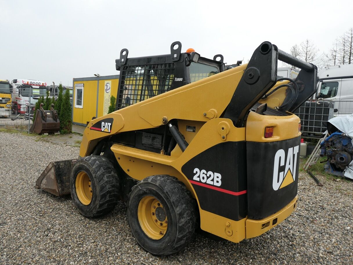 Caterpillar 262 B - Kompaktiekrāvējs: foto 4 Caterpillar 262 B - Kompaktiekrāvējs: foto 4