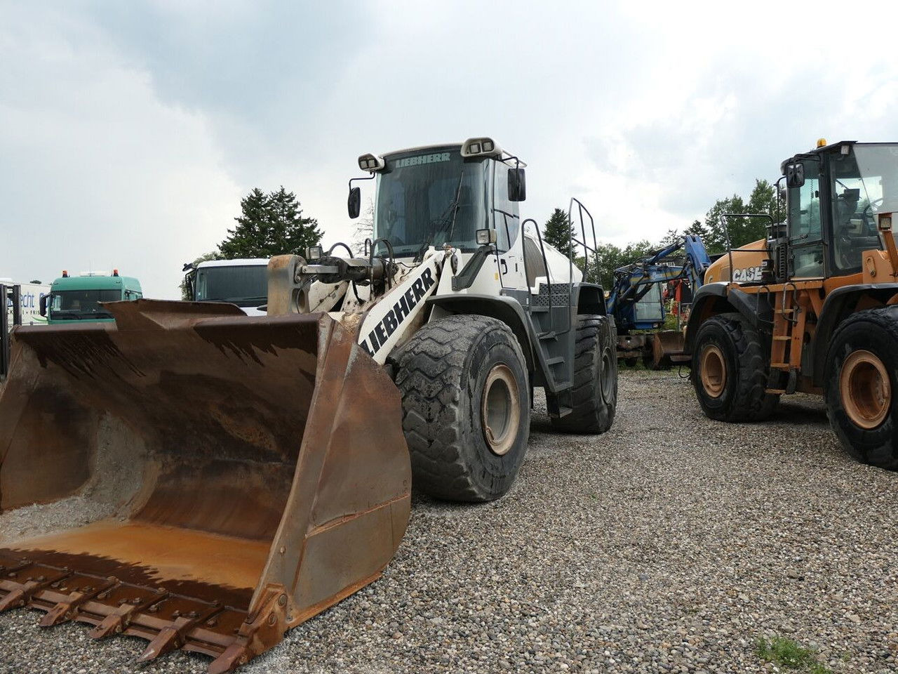Riteņu iekrāvējs Liebherr L 576: foto 16