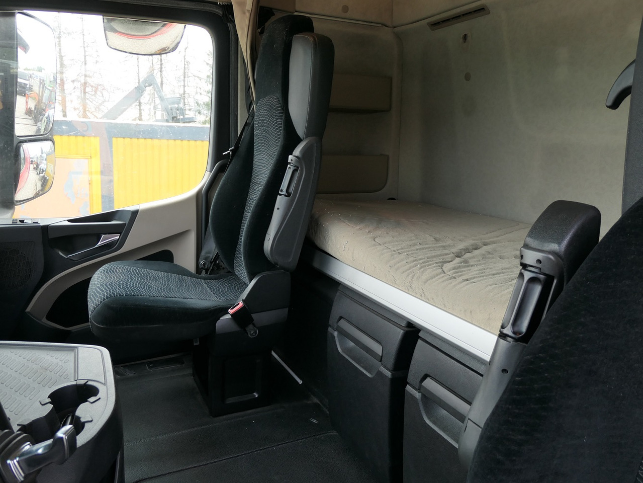 Vilcējs Mercedes Benz Actros 1845: foto 12