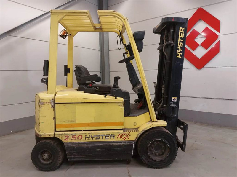 Hyster J2.50XM-717 - Elektroiekrāvējs: foto 1 Hyster J2.50XM-717 - Elektroiekrāvējs: foto 1