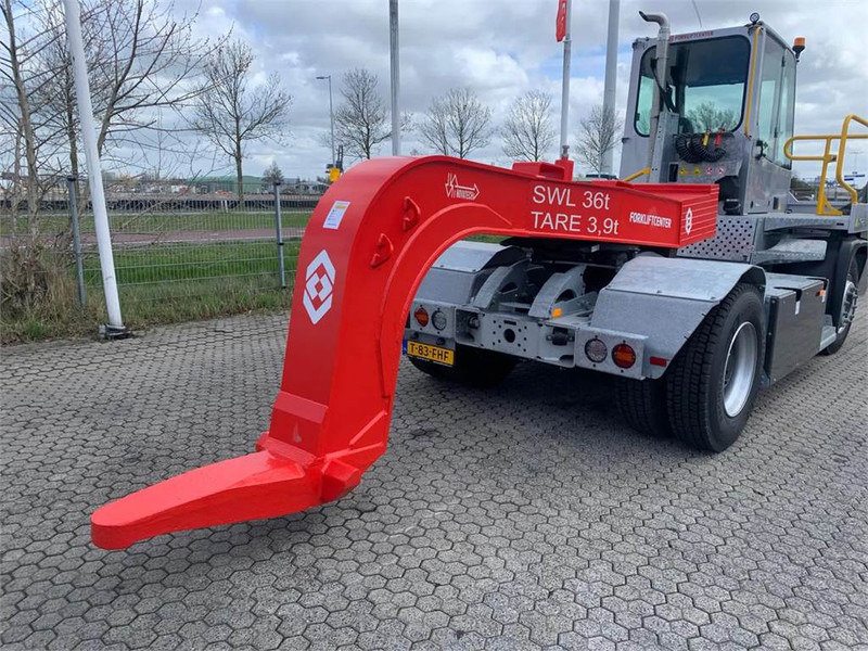 Novatech Gooseneck 36t - Iekraušanas tehnika: foto 3 Novatech Gooseneck 36t - Iekraušanas tehnika: foto 3